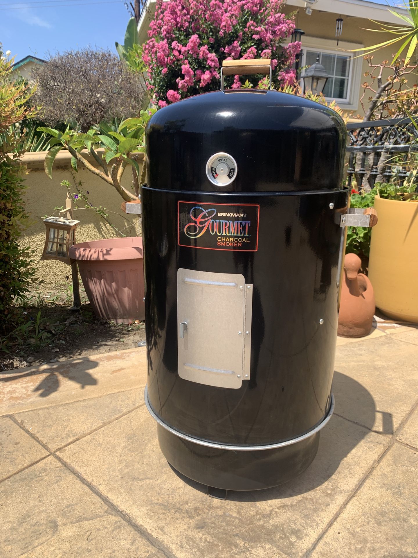 Brinkmann gourmet charcoal smoker best sale