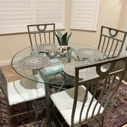 ✨ FOR SALE: 5-Piece Breakfast Table Set – Heavy Duty Metal Frame + Glass Top – ✨