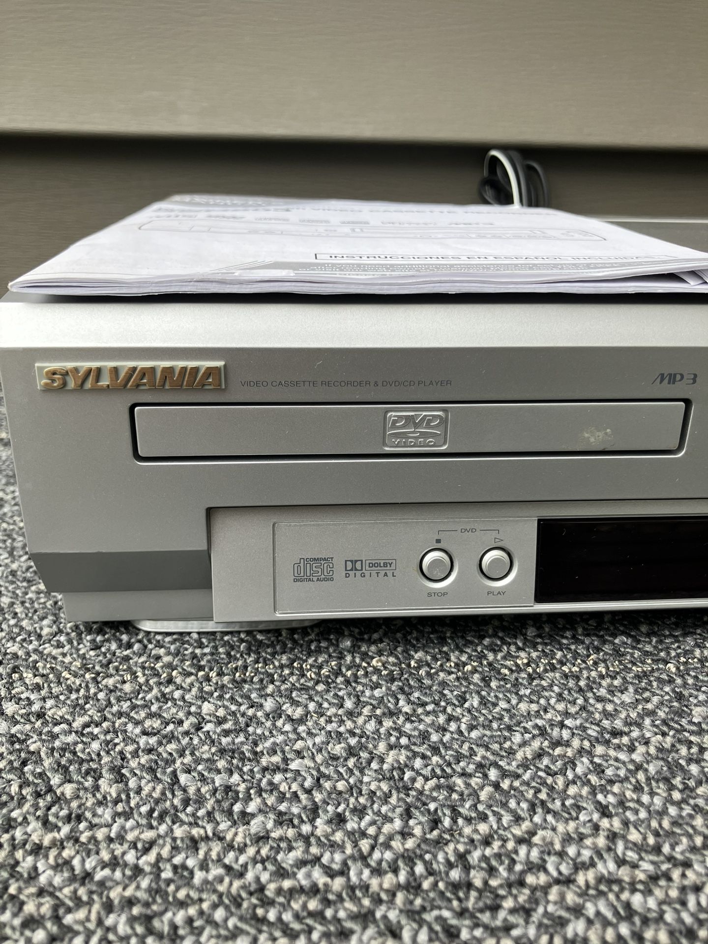 DVD/ VHS PLAYER