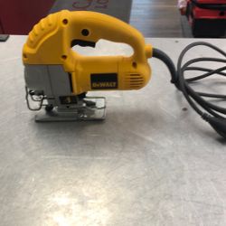 96091 Dewalt DW317 Corded Electric Variable Speed Jigsaw 586613