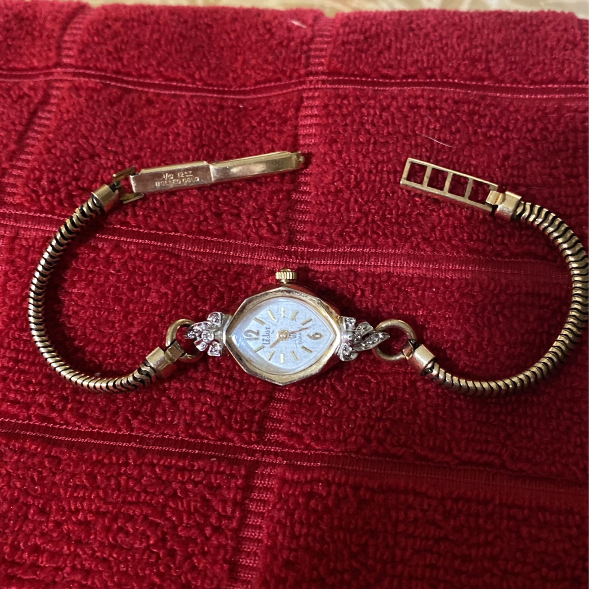 Woman's Vintage Watch LE JAye Quartz $75