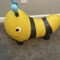 Bouncer bee