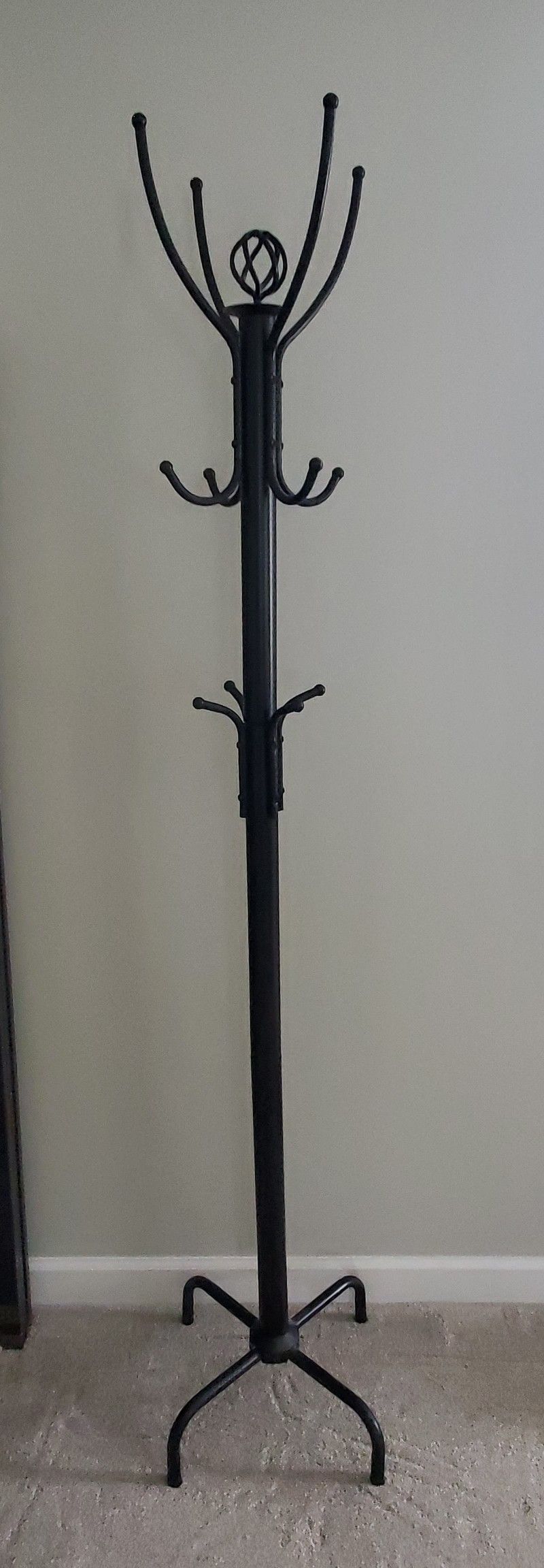 Black Metal Coat Rack