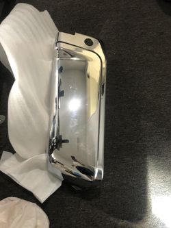 2016 ford F-250 passenger bumper corner