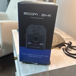 Zoom Camera Q2n4k