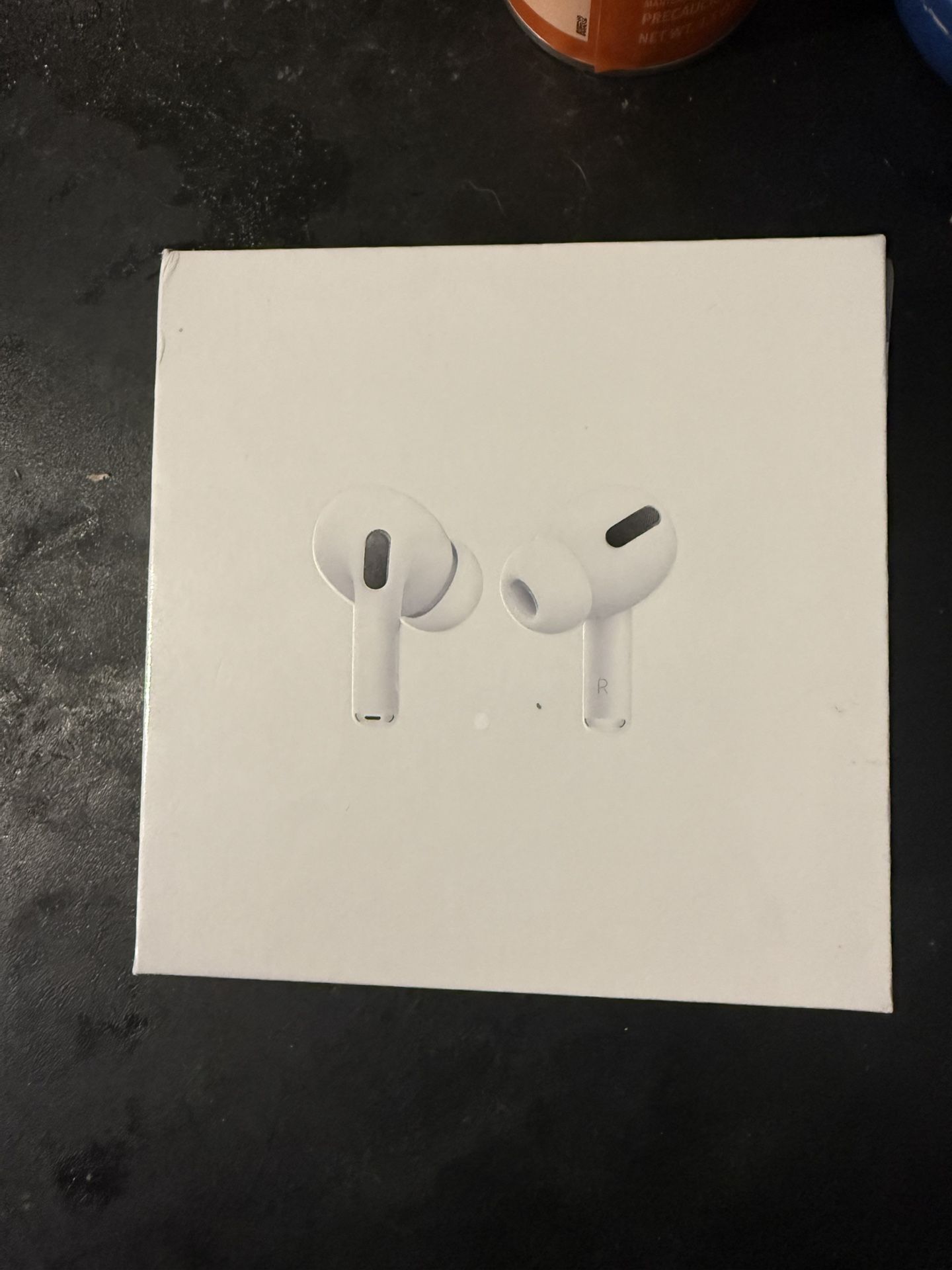 AirPods