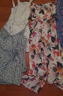 Little Girls Dresses/Rompers