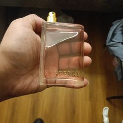 Burberry Perfume  HER BAU
