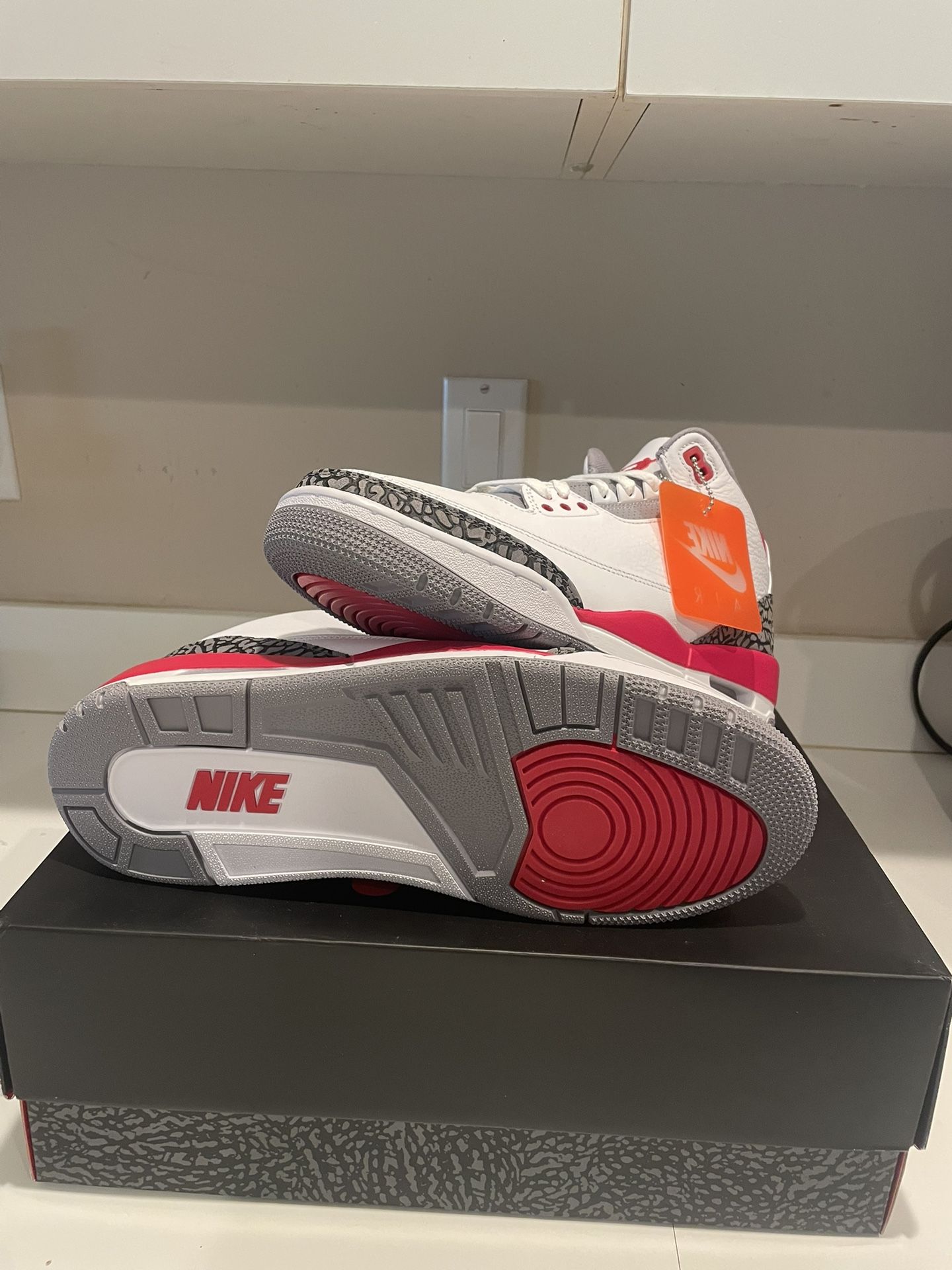 Jordan Fire Red 3s (retros)