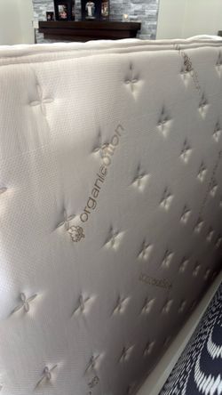 Custom Queen Foam Mattress (Organic)