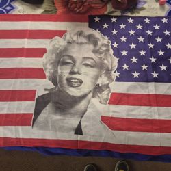 MARILYN MONROE FLAG