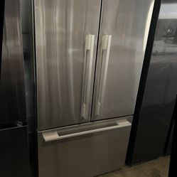 Fisher And Paykel Stainless Steel 33 Inch Refrigerator