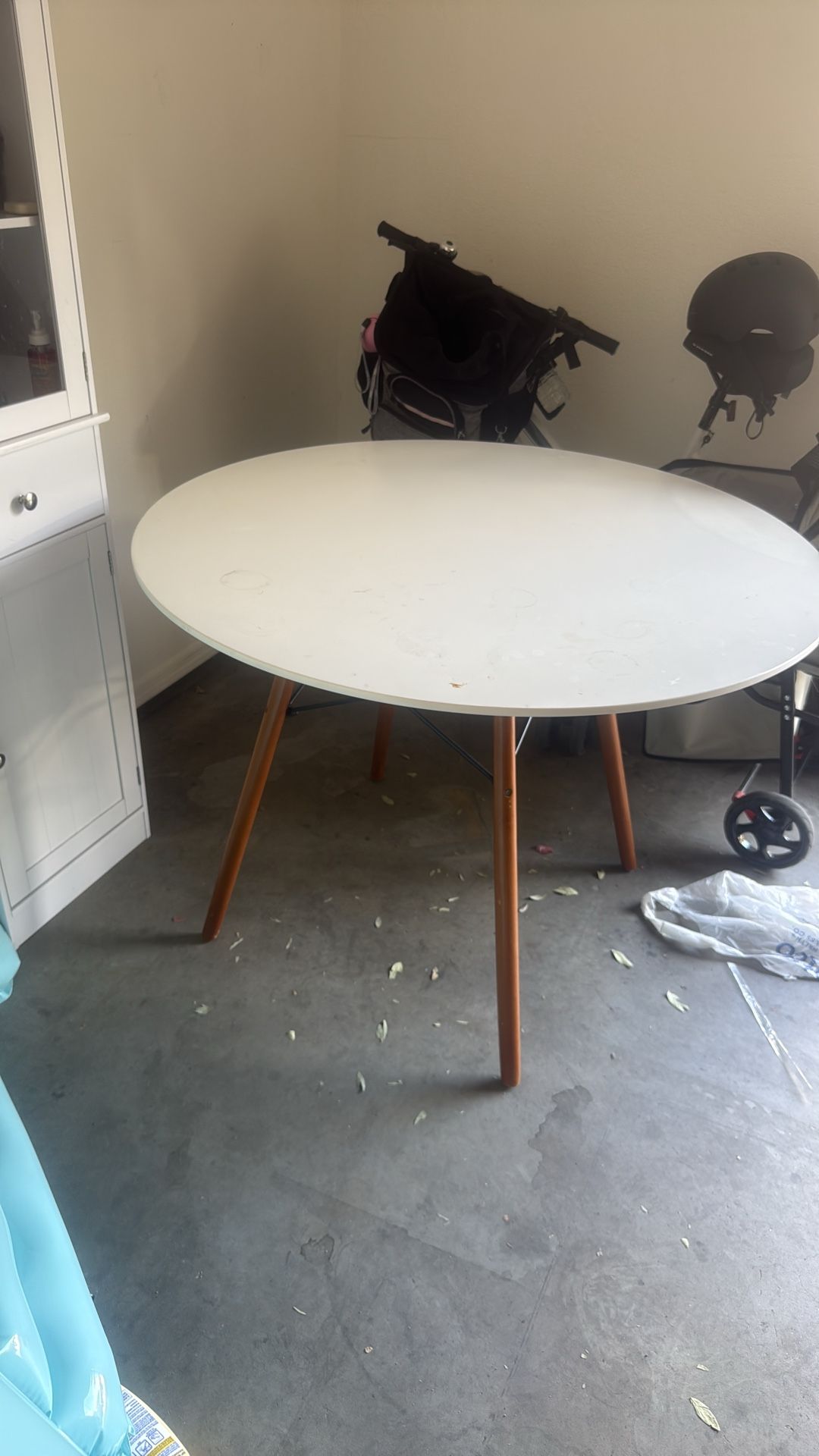 FREE Kitchen table
