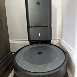 Roomba i3 