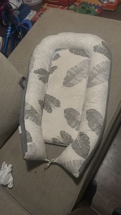 Baby lounger