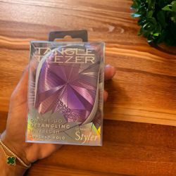 Detangler