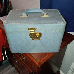 1930s Luce Train Carry On