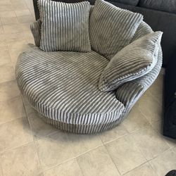 New Oversized Swivel Chair