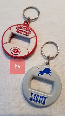 Vintage BEV KEY Bottle Opener Keychain Reds & Lions Like New