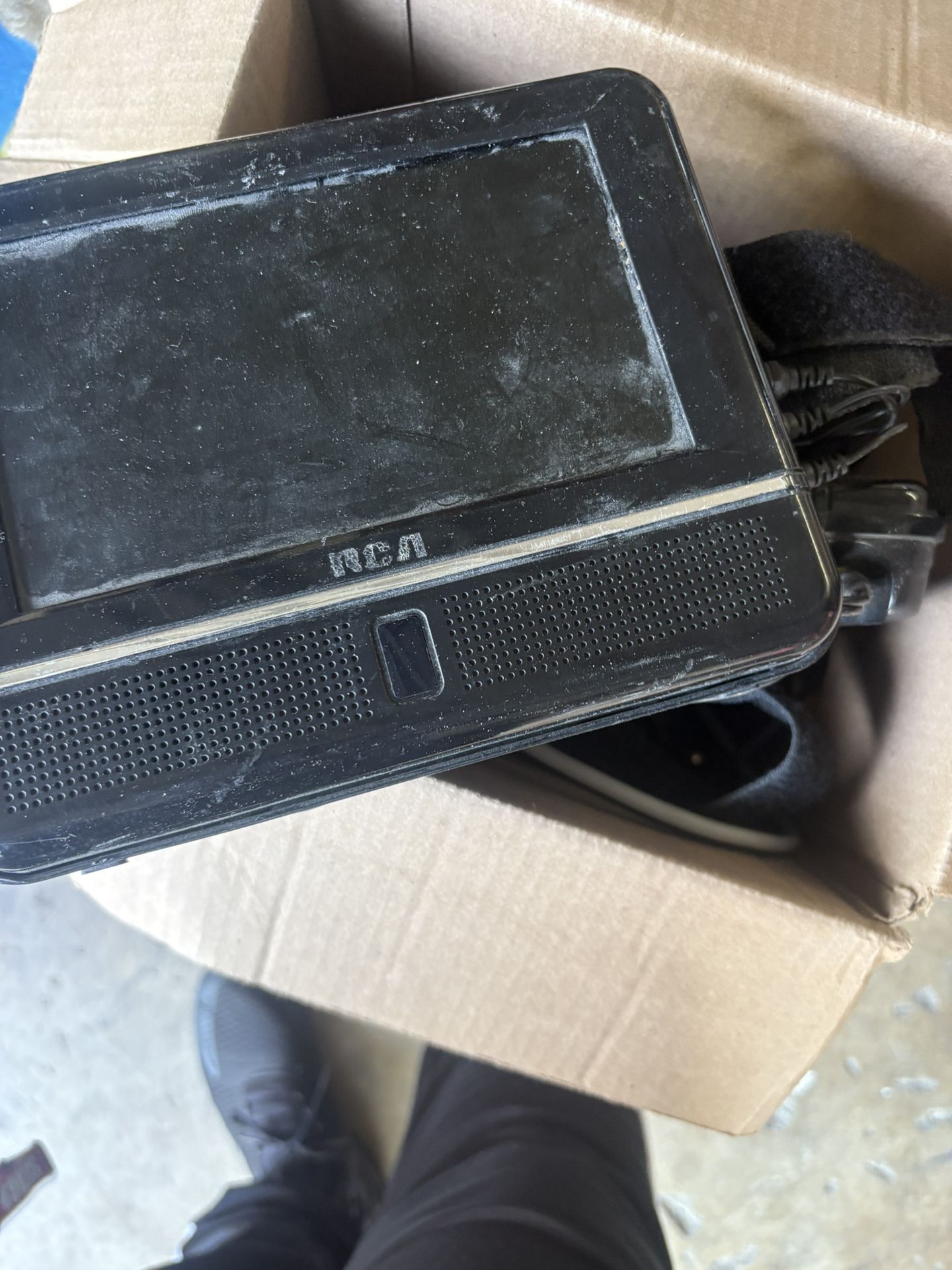 Head Rest Screen For Back Seat