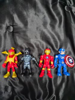 Marvel Super Hero Adventures action figure set