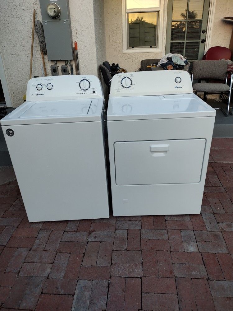 Washer And Gas Dryer 