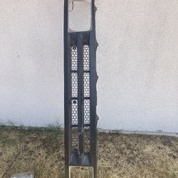 Mazda B2000-B2200 Grill 