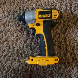 Dewalt impact drill with Battery adapter