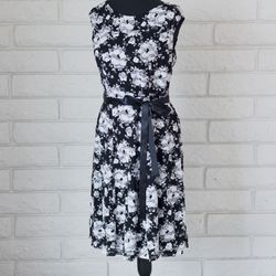 New Candalit Petite L Black & White Floral Dress – Perfect for a Funeral or Formal Event