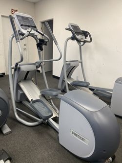 Precor Elliptical With Moving Arms, Adjustable Incline, Self Powered