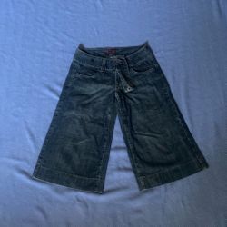 Low-rise Dark wash denim capri/jort shorts y2k