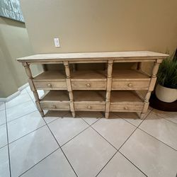 Side/Entry Table
