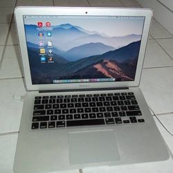 2012 Apple Macbook Air i5 1.8Ghz 4GB 500G Flash HD Ventura 13 - $199 (Schererville IN)

