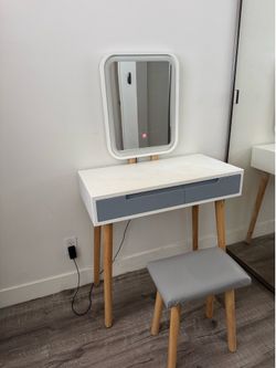 Vanity set