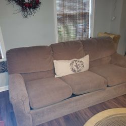Pullout sofa bed