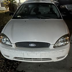 2006 Ford Taurus