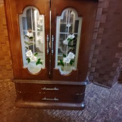 Vintage Jewelry Box (2 Of5)