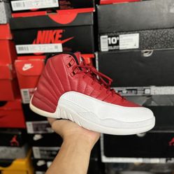 Jordan Gym Red 12s size 9 VNDS