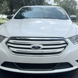 2013 Ford Taurus