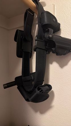 Tactical Shoulder Holster Rig with Magazine Pouch