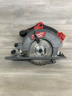 Milwaukee M18 FUEL Circular Saw 2730-20 Tool Only (PO1020098)