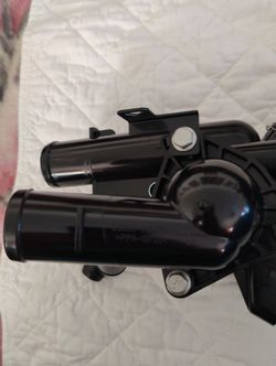 Thermostat Housing OE 25620-2GXXX