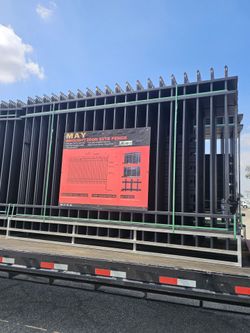 EACH PANEL FOR SALE 10'X6' SITE FENCE
10 ft (L) 6 ft (H)
Lead free powder coated-INCLUDING POST AND HARDWARE 
Black color for any question text me ple