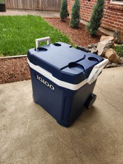 IGLOO Cooler like new