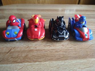 Marvel  Pull Back Cars (4)