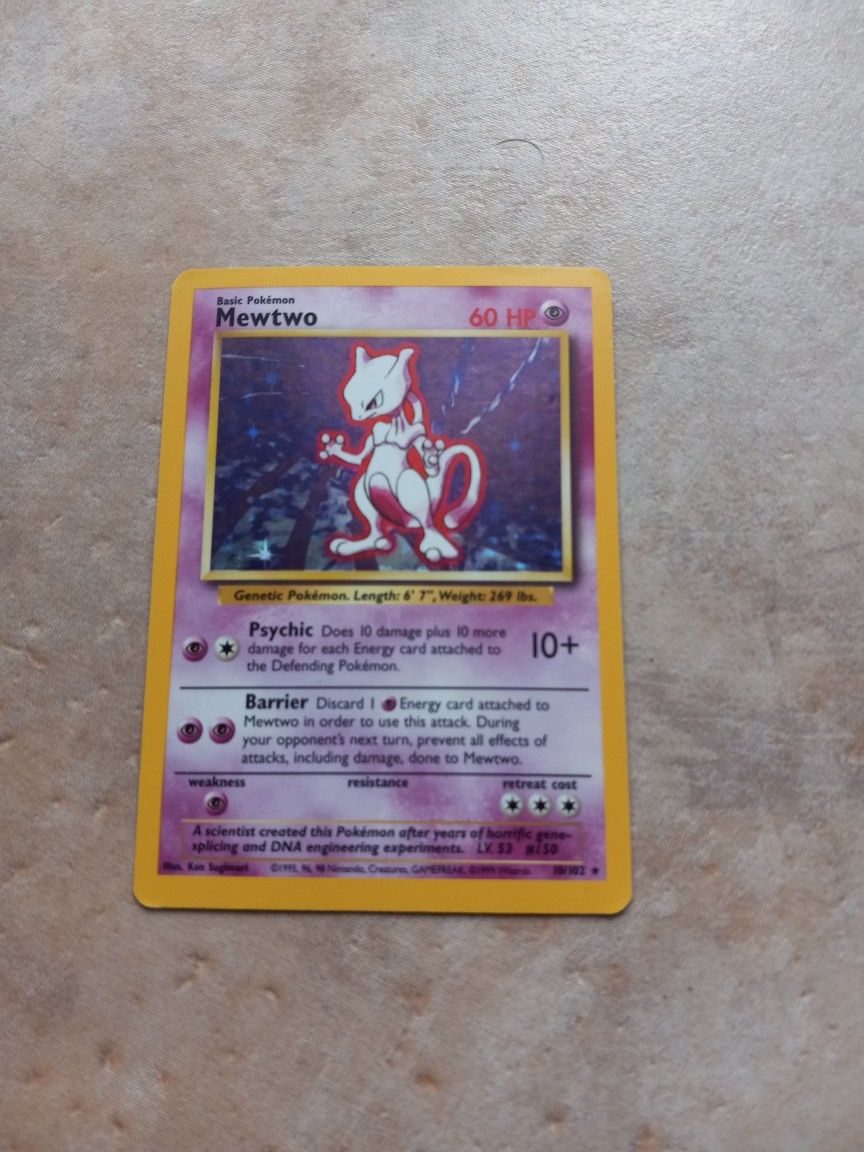 Holographic 1995 Base Set Mewtwo Pokemon Cards