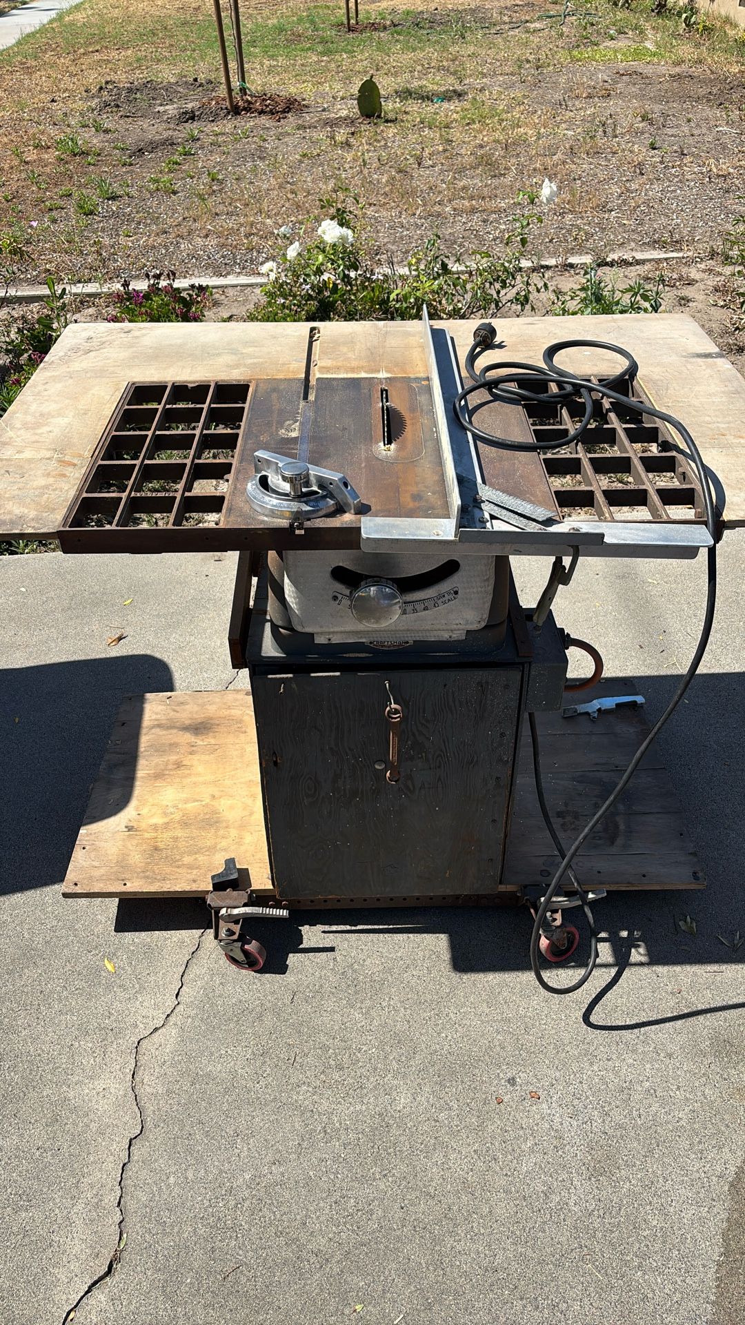 Craftsman’s Table Saw