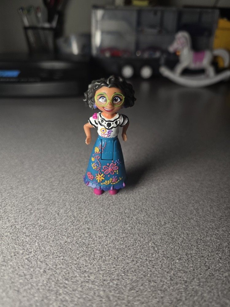 Disney's Encanto 3" Mirabel Toy Plastic Figure
