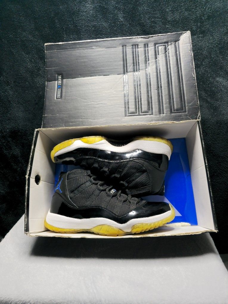 Jordan Retro 11 "Space Jams" (2009)