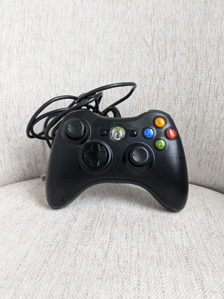 Xbox 360 Wired Controller **Read Description**